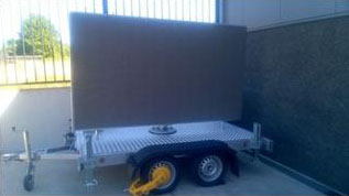 LED scherm op aanhangwagen